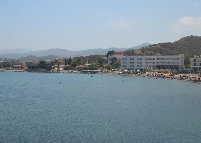 Tylos ホテル カト・ピルゴス