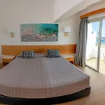 Tylos Beach فندق