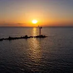 Tylos Beach كاتو بيرغوس
