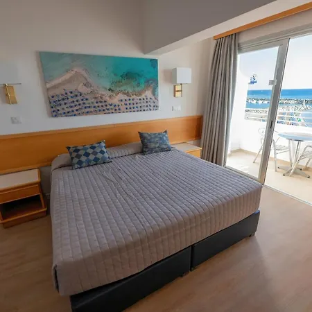 فندق Tylos Beach 2*