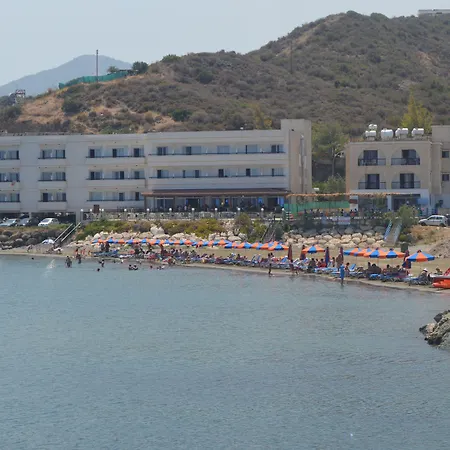 Tylos Hotel 2*
