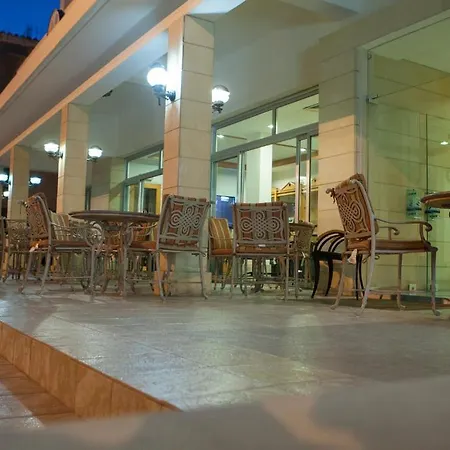 Tylos Hotel Kato Pyrgos