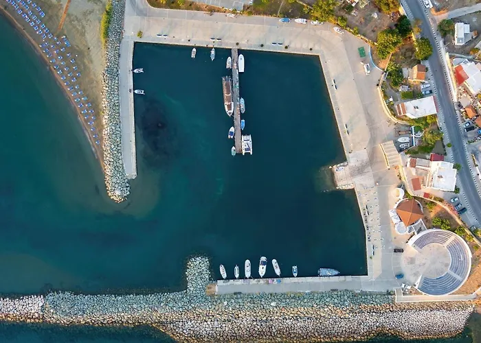 Tylos 2* Kato Pyrgos